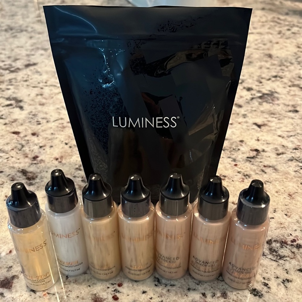Luminess Airbrush refill NWOT